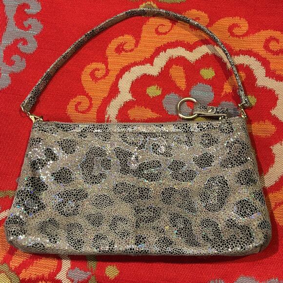 Hobo Darcy Cheetah shimmer suede leather Crossbody/clutch - Picture 6 of 7